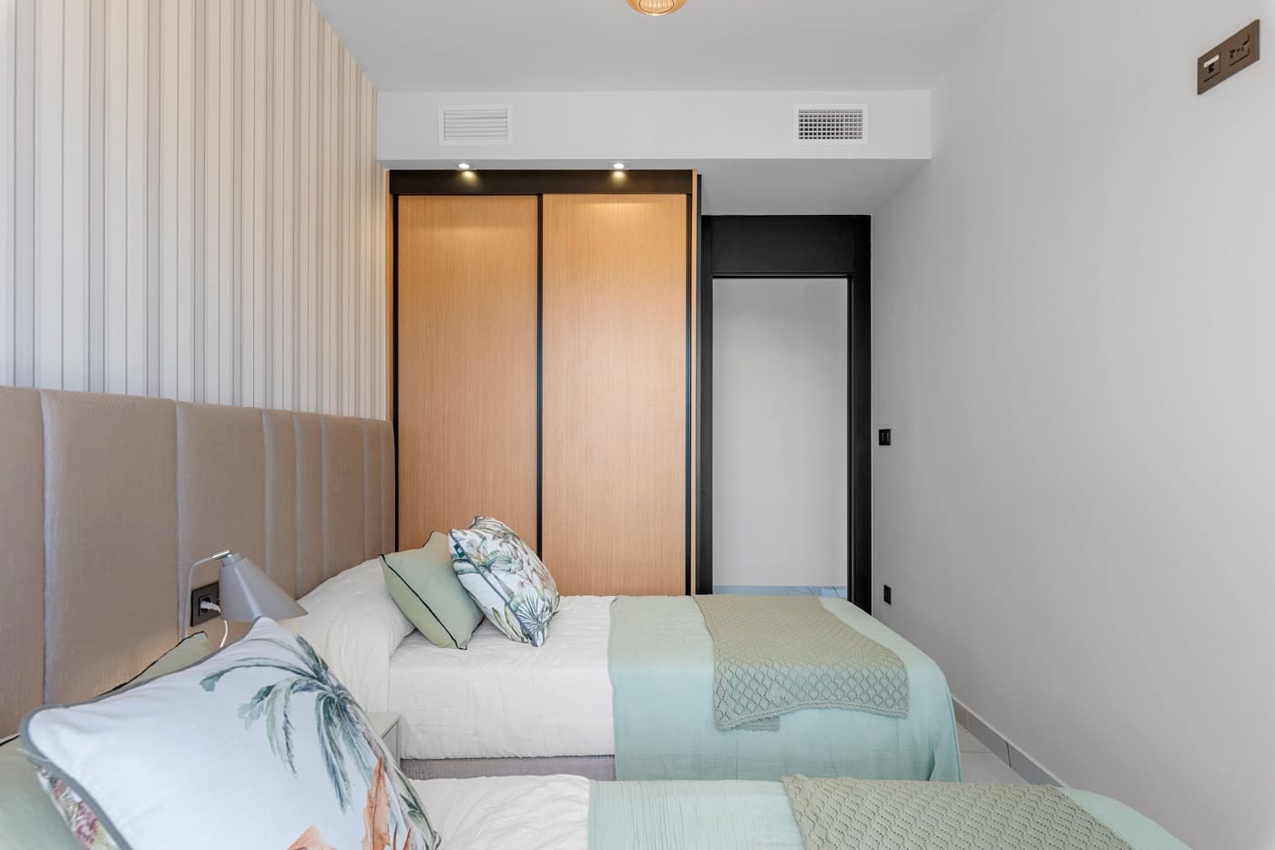 Apartamento de 3 habitaciones en Orihuela Costa en venta con piscina garaje - 1.115.000 € (Ref: 10010183)