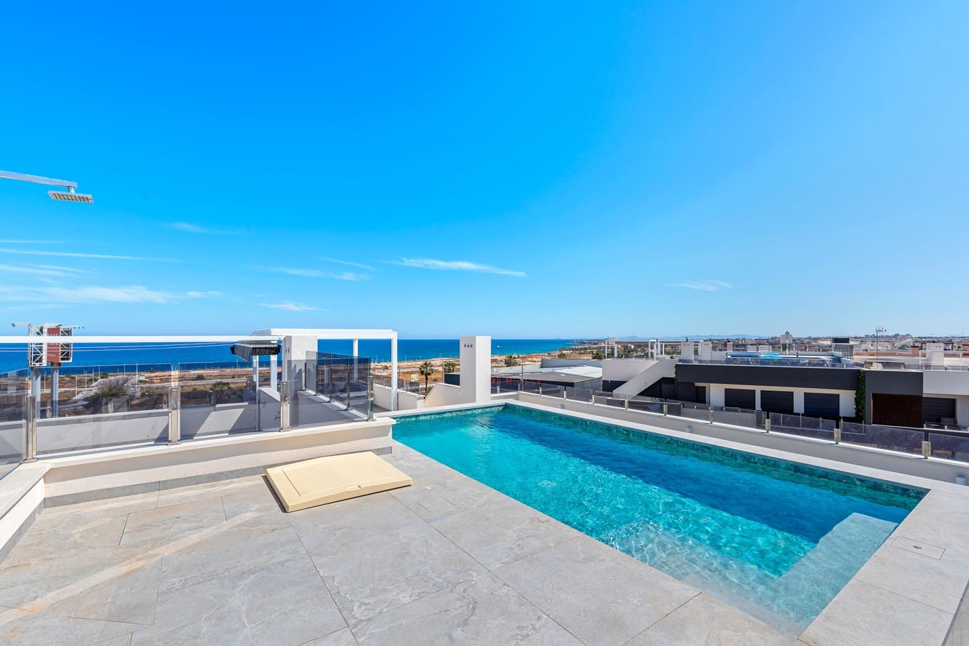 Apartamento de 3 habitaciones en Orihuela Costa en venta con piscina garaje - 1.115.000 € (Ref: 10010183)