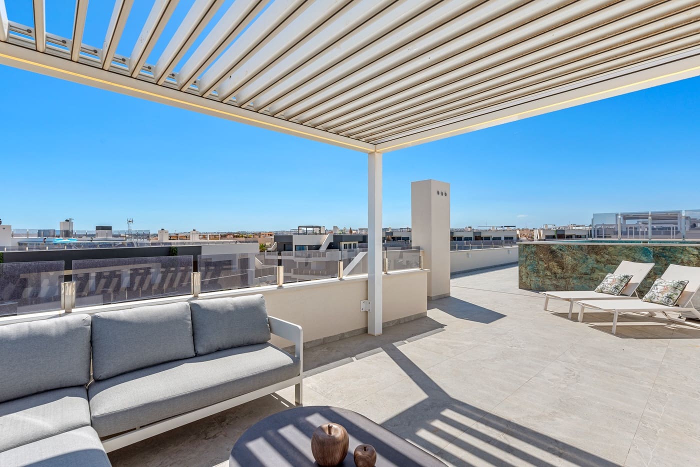 Apartamento de 3 habitaciones en Orihuela Costa en venta con piscina garaje - 1.115.000 € (Ref: 10010183)