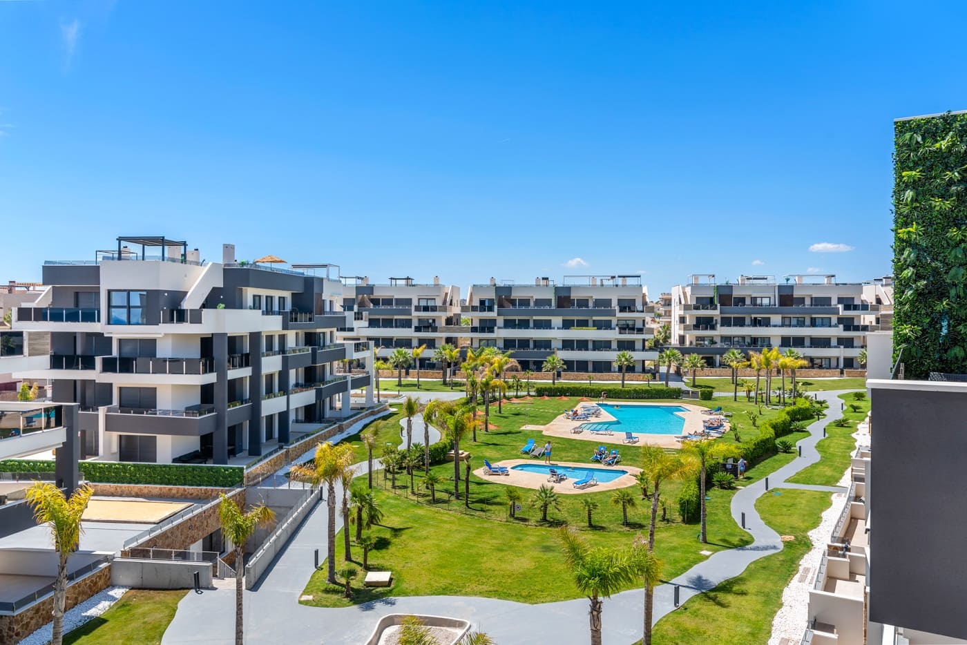 Apartamento de 3 habitaciones en Orihuela Costa en venta con piscina garaje - 1.115.000 € (Ref: 10010183)