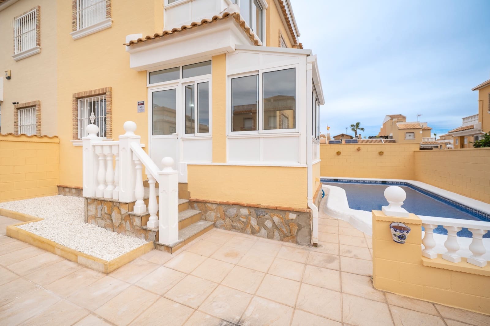 3 bedroom Semi-detached Villa for sale in Ciudad Quesada with pool - € 265,000 (Ref: 10010185)