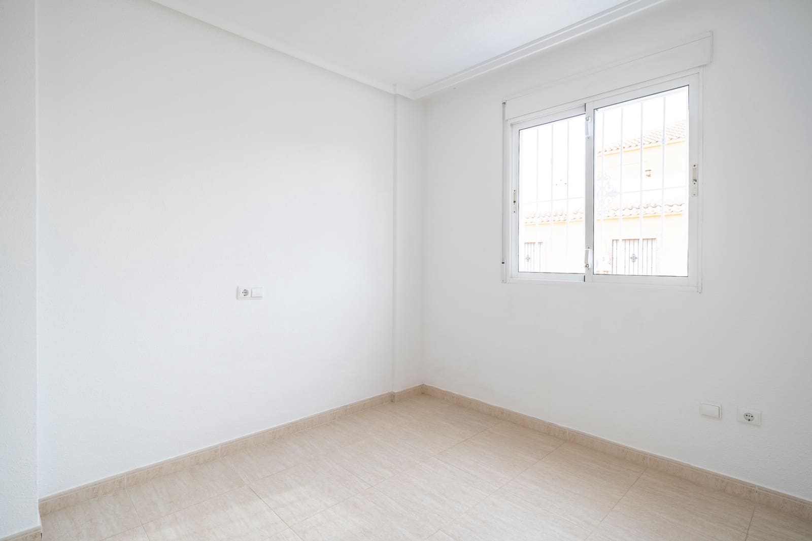 3 bedroom Semi-detached Villa for sale in Ciudad Quesada with pool - € 265,000 (Ref: 10010185)