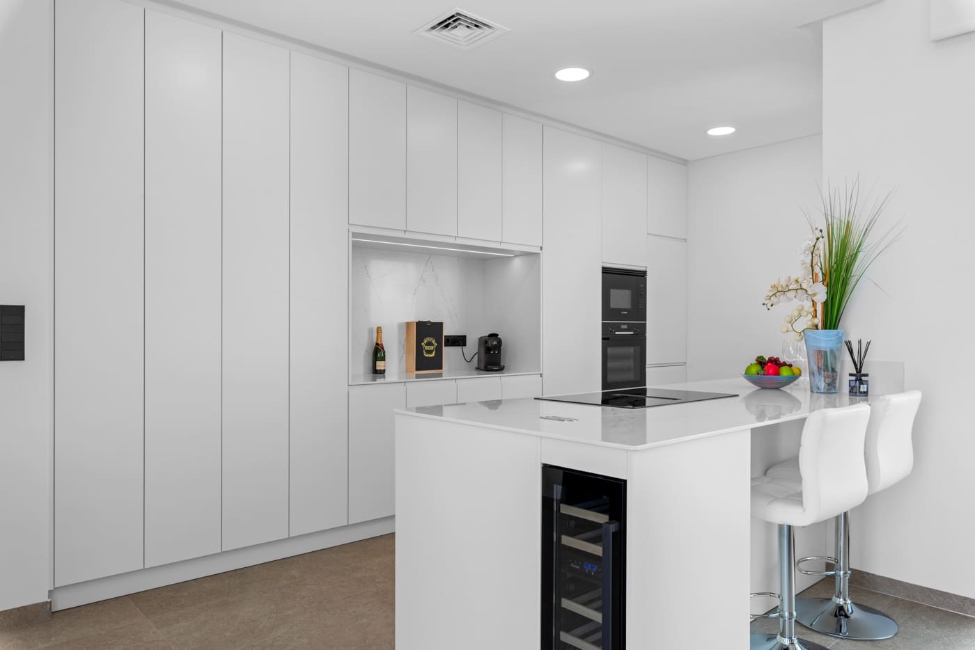 4 soverom Villa til salgs i El Campello med svømmebasseng garasje - € 1 390 000 (Ref: 10010186)