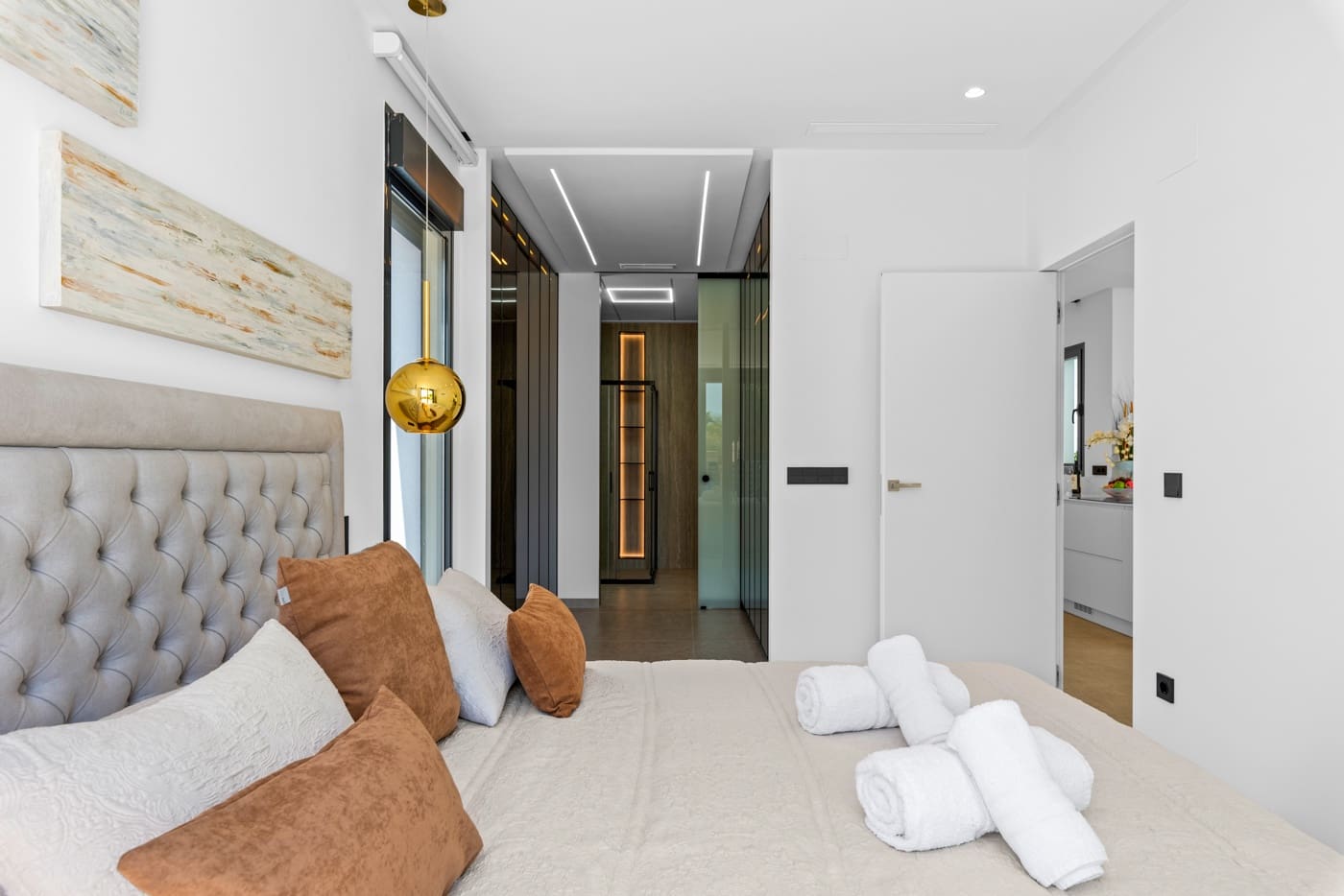 4 soverom Villa til salgs i El Campello med svømmebasseng garasje - € 1 390 000 (Ref: 10010186)