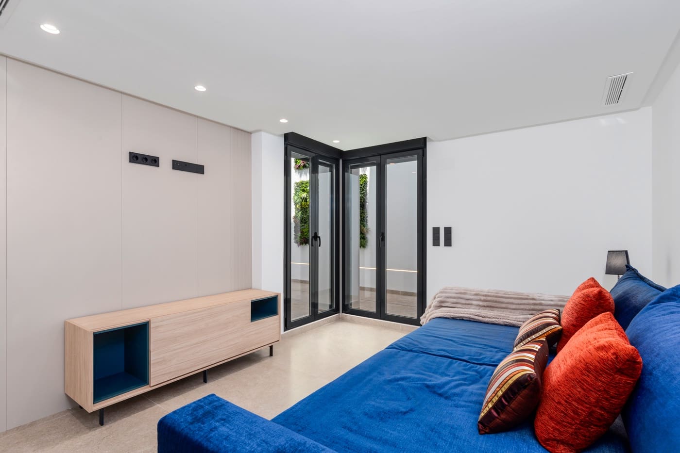 4 soverom Villa til salgs i El Campello med svømmebasseng garasje - € 1 390 000 (Ref: 10010186)