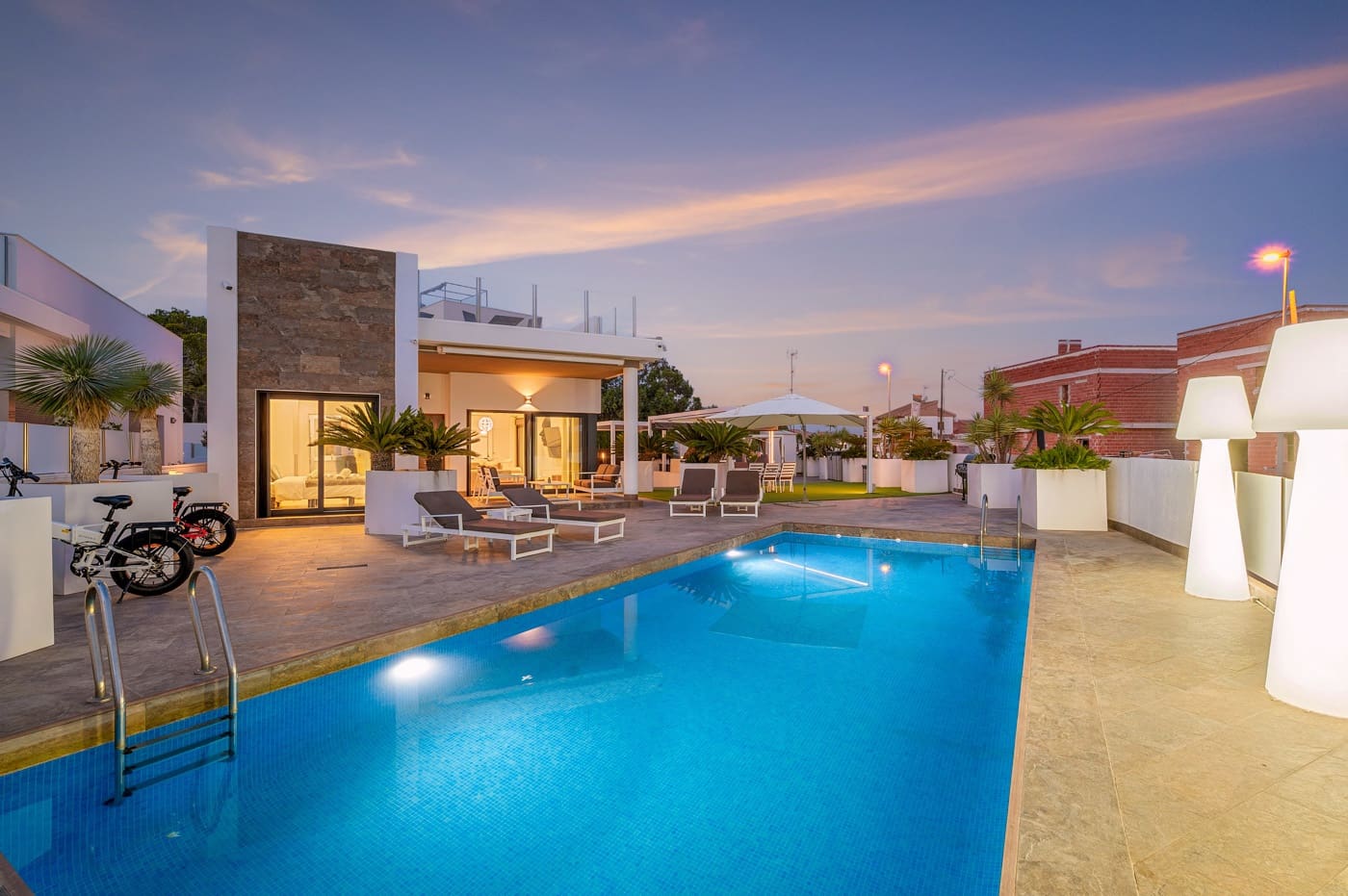3 camera da letto Villa in vendita in Orihuela Costa con piscina - 759.000 € (Rif: 10010188)