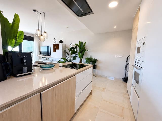 2 soverom Leilighet til salgs i Puerto Deportivo, Guardamar del Segura - € 340 000 (Ref: 10010190)
