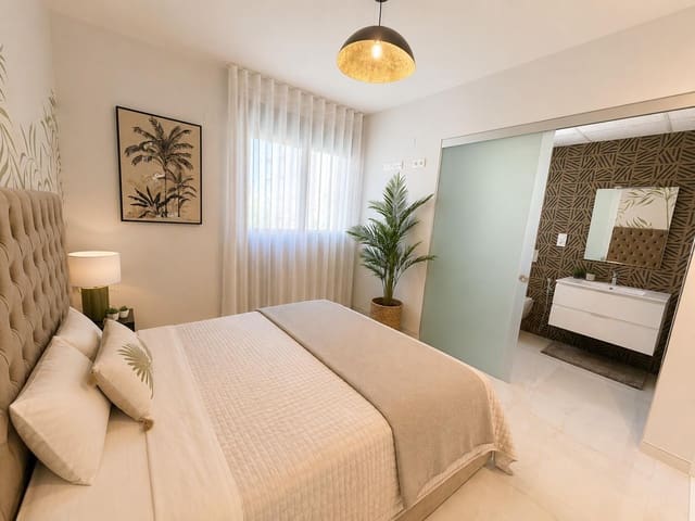 2 soverom Leilighet til salgs i Puerto Deportivo, Guardamar del Segura - € 340 000 (Ref: 10010190)