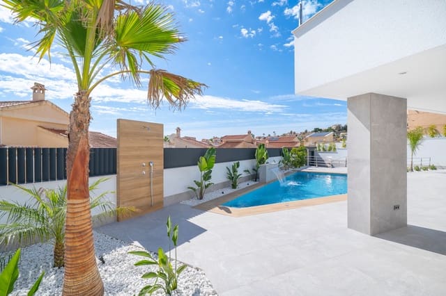 4 bedroom Villa for sale in Ciudad Quesada, Rojales with pool - € 1,150,000 (Ref: 10010191)