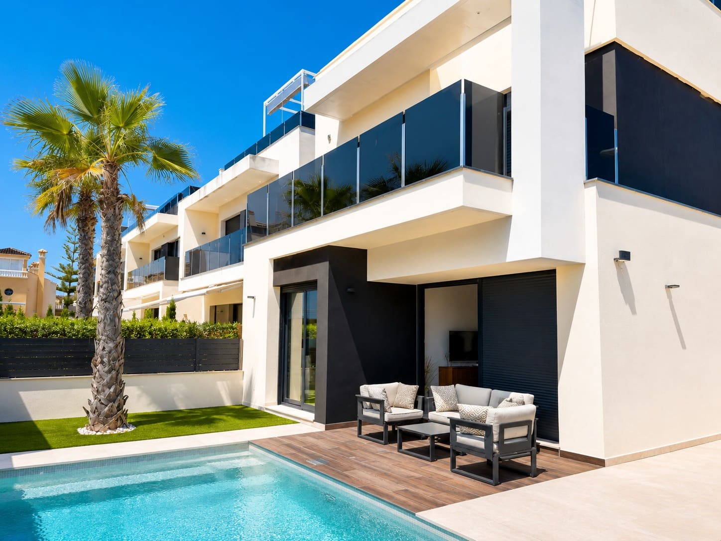 4 chambre Villa/Maison à vendre à Orihuela Costa avec piscine - 699 000 € (Ref: 10010193)