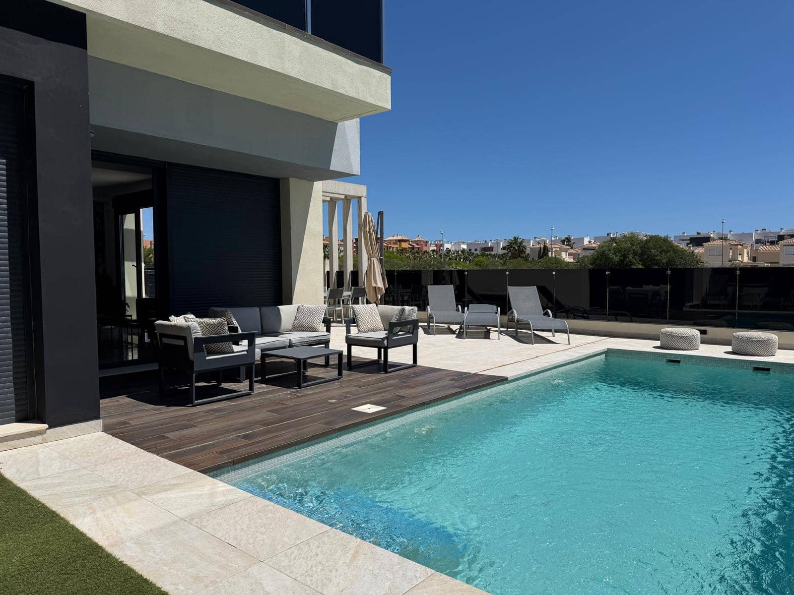 4 chambre Villa/Maison à vendre à Orihuela Costa avec piscine - 699 000 € (Ref: 10010193)