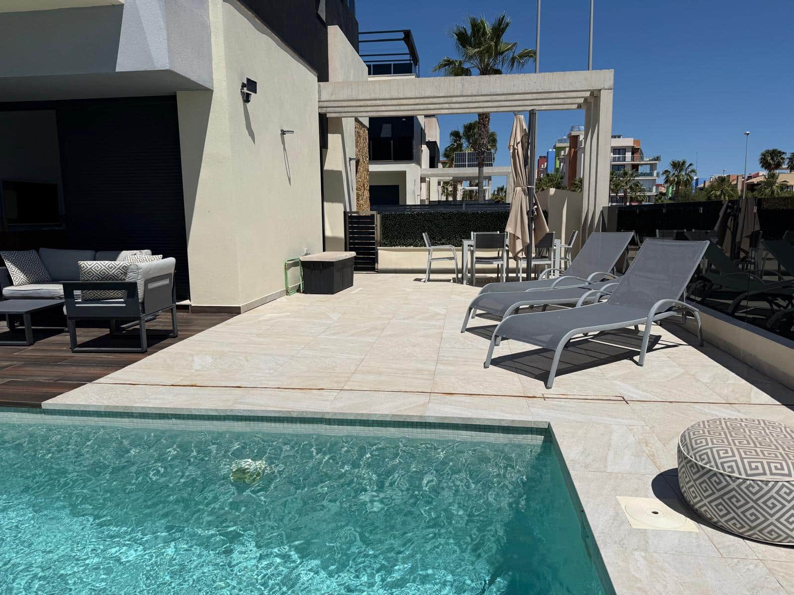 4 chambre Villa/Maison à vendre à Orihuela Costa avec piscine - 699 000 € (Ref: 10010193)