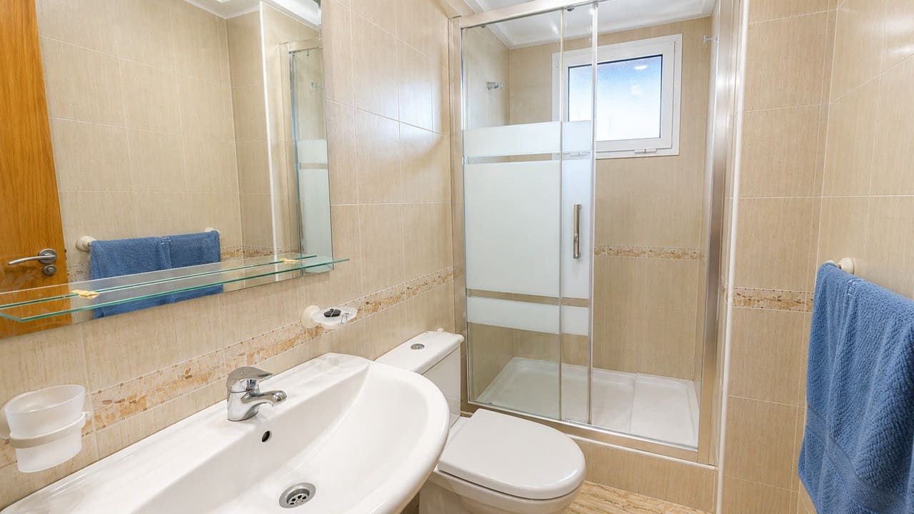 2 sypialnia Apartament na sprzedaż w Benidorm z basenem - 370 000 € (Ref: 10010194)