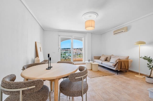 3 soverom Kjedet enebolig til salgs i Ciudad Quesada, Rojales med svømmebasseng - € 269 000 (Ref: 10010200)
