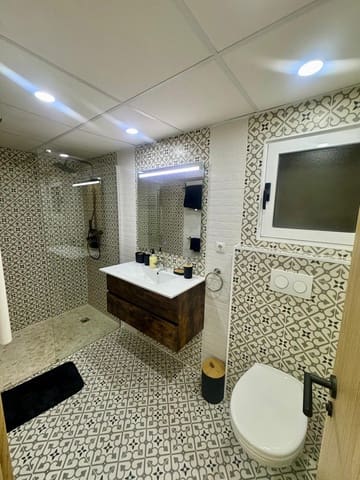 Apartamento de 4 habitaciones en Centro - Muelle Pesquero, Torrevieja en venta - 285.000 € (Ref: 10010201)