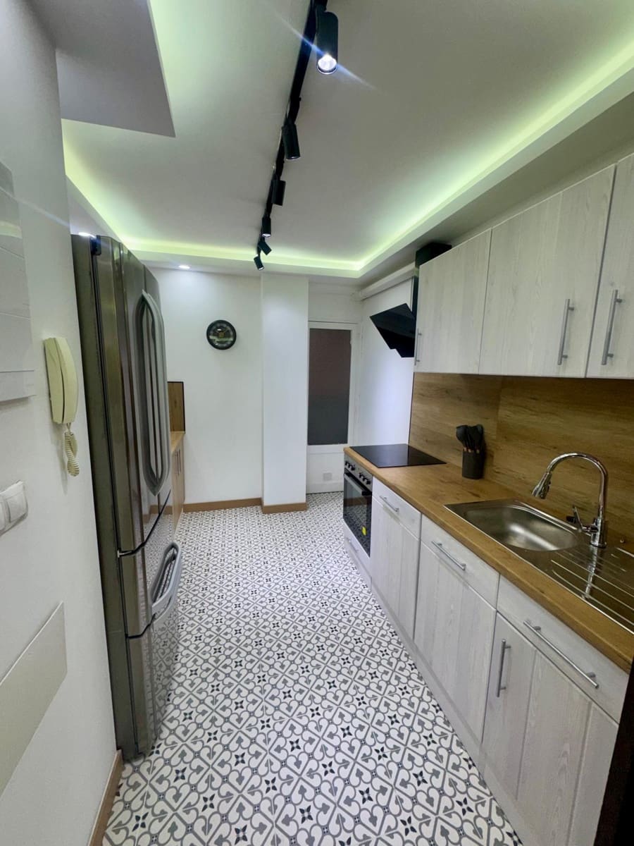 4 bedroom Apartment for sale in Torrevieja - € 285,000 (Ref: 10010201)