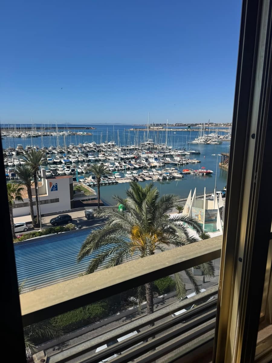 3 chambre Appartement à vendre à Torrevieja - 600 000 € (Ref: 10010202)