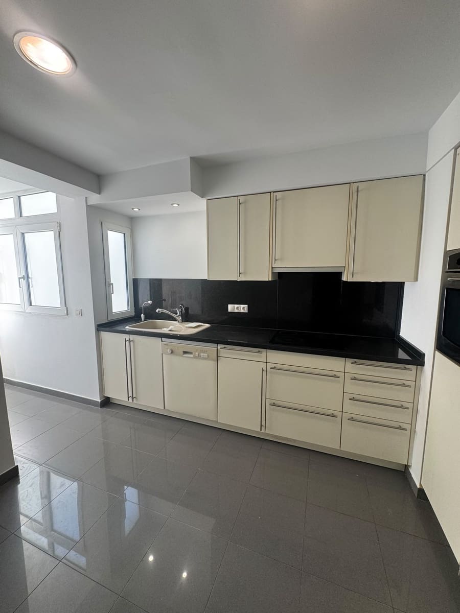 3 chambre Appartement à vendre à Torrevieja - 600 000 € (Ref: 10010202)
