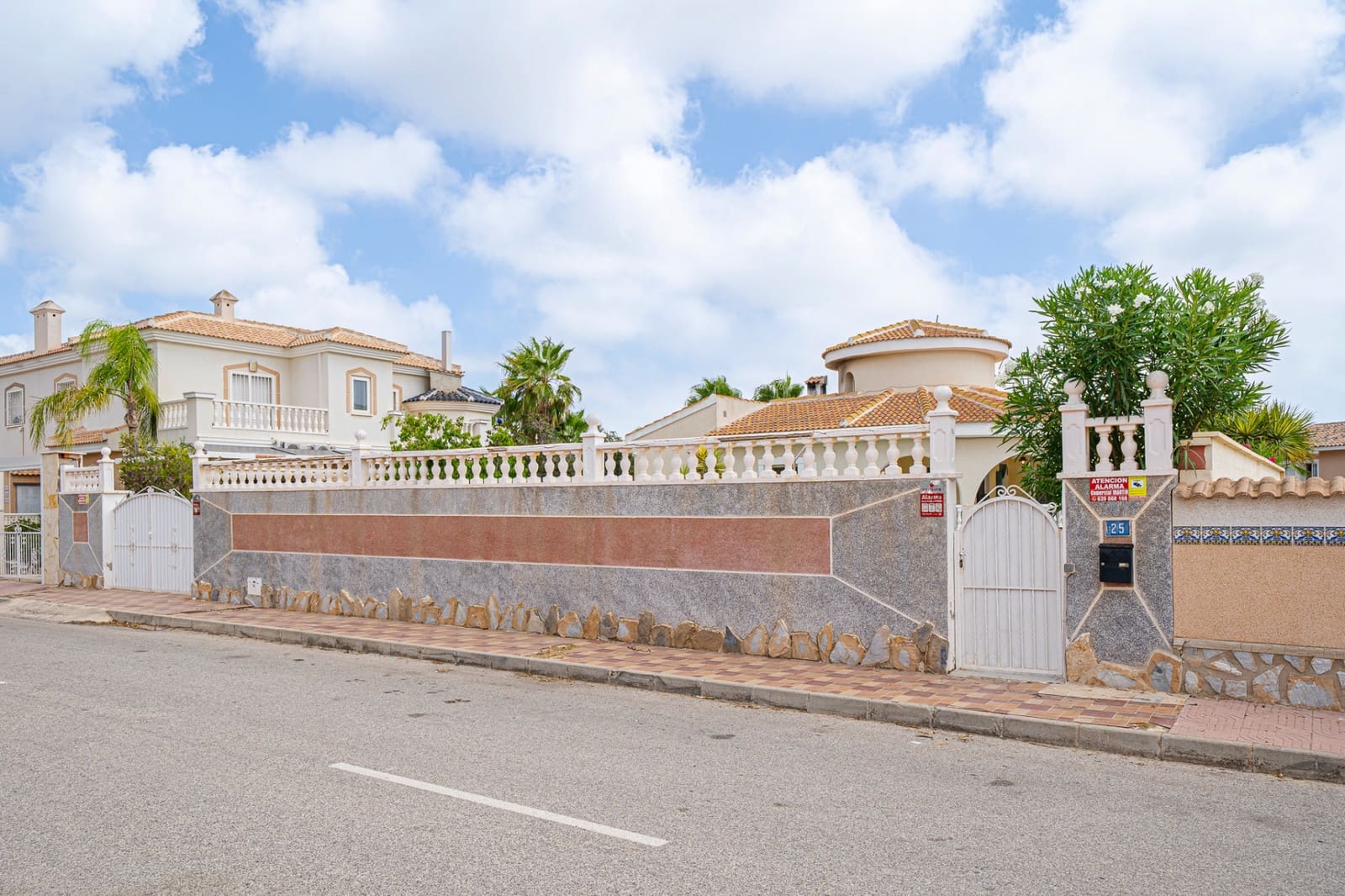 3 chambre Villa/Maison à vendre à Ciudad Quesada avec piscine - 399 000 € (Ref: 10012513)