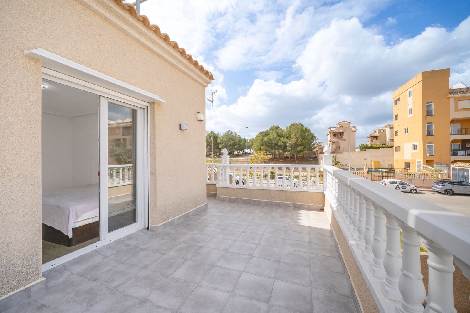 4 quarto Moradia para venda em Orihuela Costa com piscina - 460 000 € (Ref: 10012514)