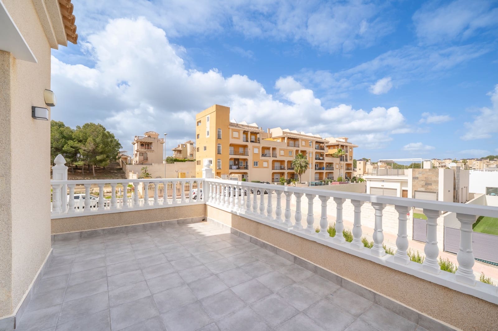 4 quarto Moradia para venda em Orihuela Costa com piscina - 460 000 € (Ref: 10012514)