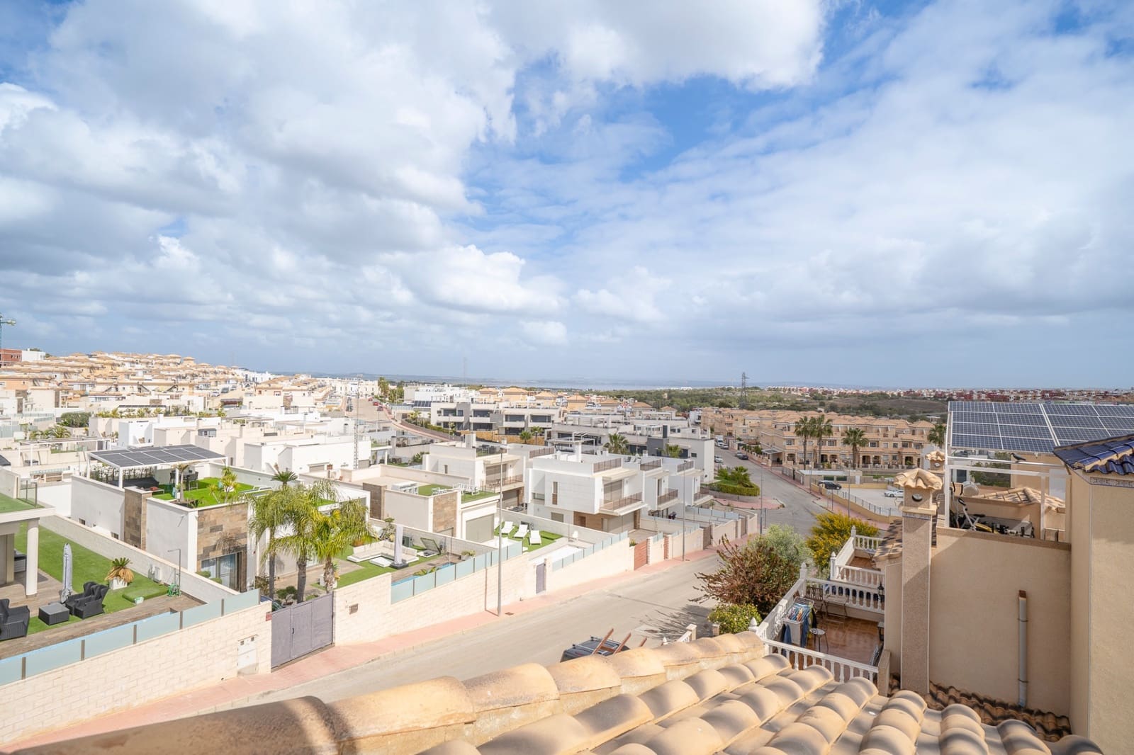 4 quarto Moradia para venda em Orihuela Costa com piscina - 460 000 € (Ref: 10012514)