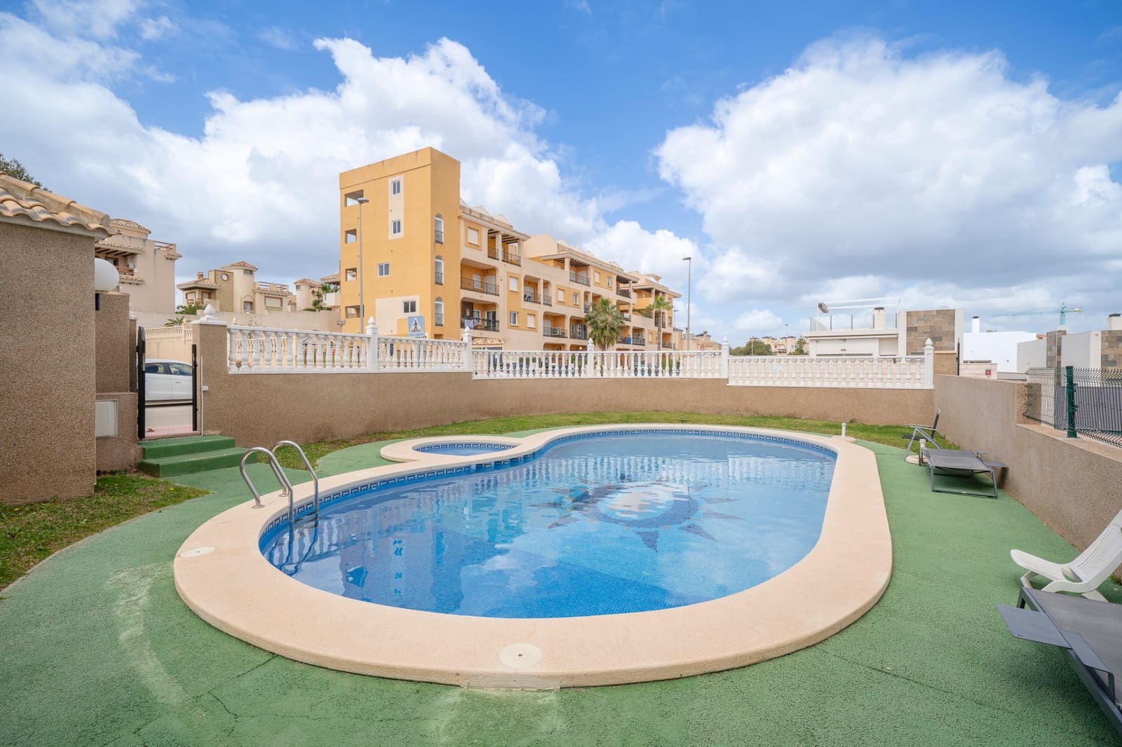 4 quarto Moradia para venda em Orihuela Costa com piscina - 460 000 € (Ref: 10012514)