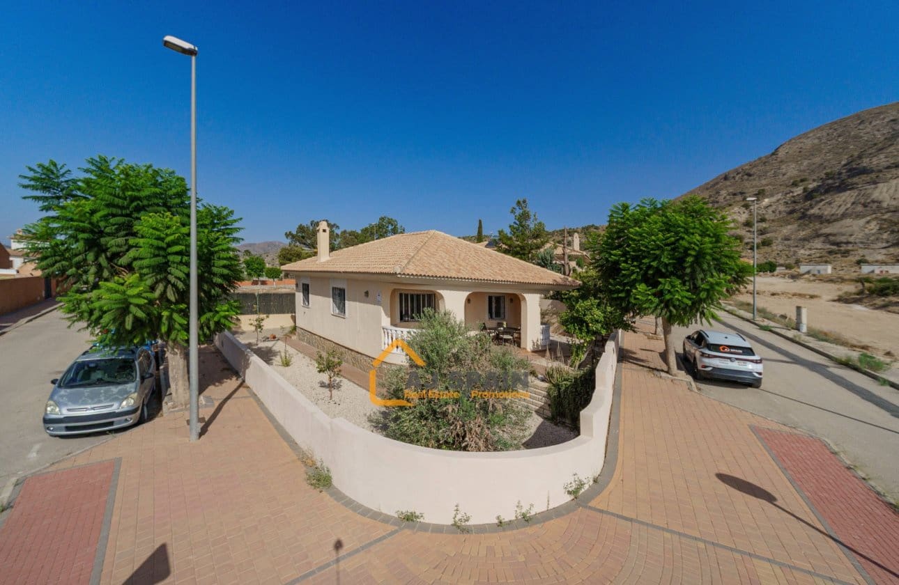 3 sovrum Villa till salu i Fortuna med pool - 249 000 € (Ref: 10014948)