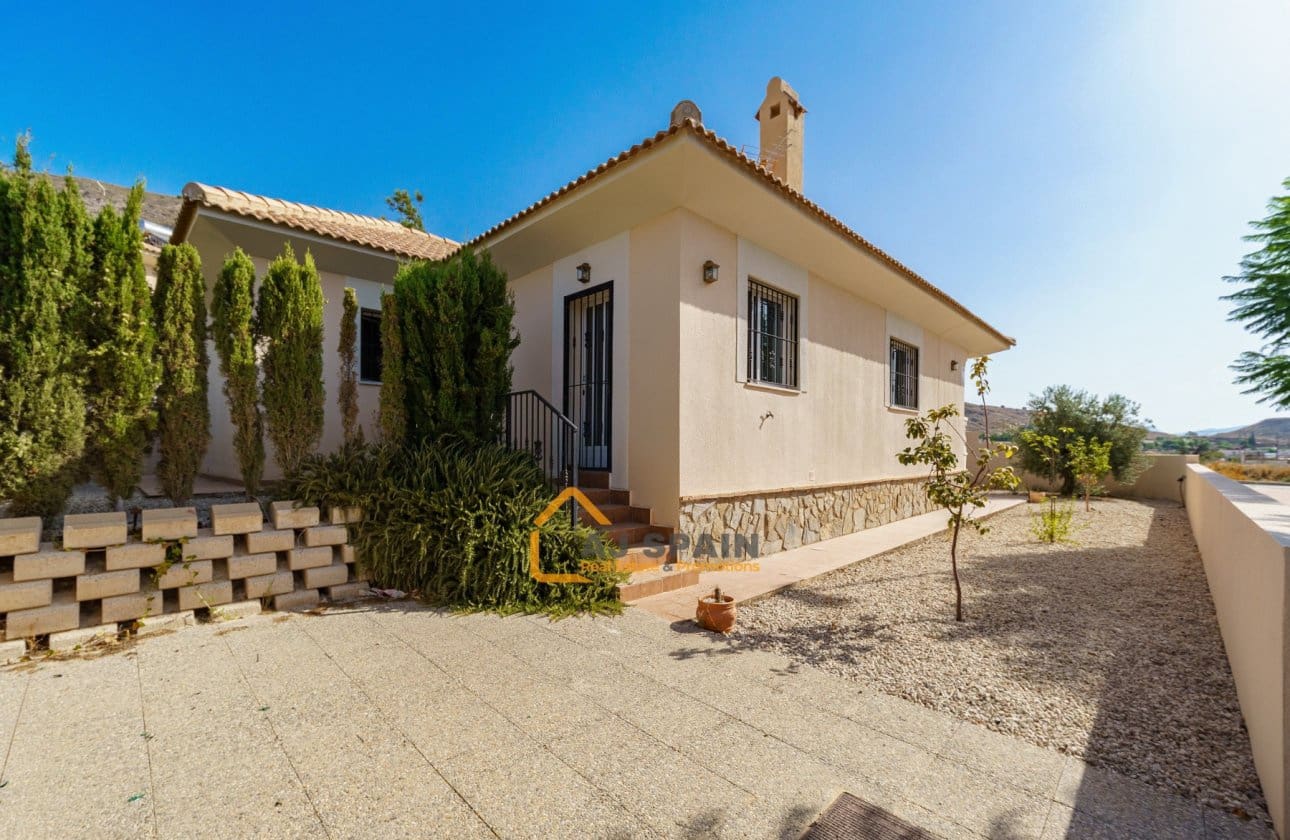 3 sovrum Villa till salu i Fortuna med pool - 249 000 € (Ref: 10014948)