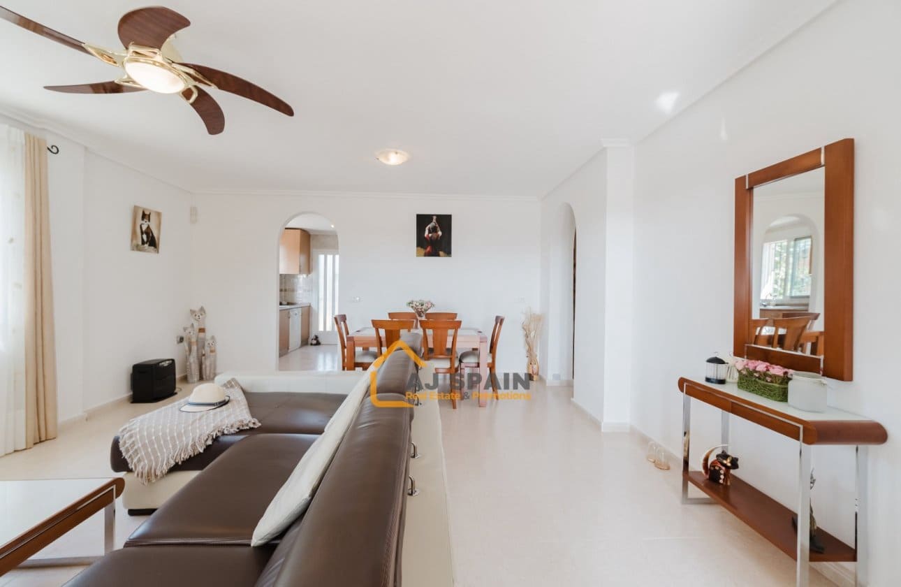 3 sovrum Villa till salu i Fortuna med pool - 249 000 € (Ref: 10014948)