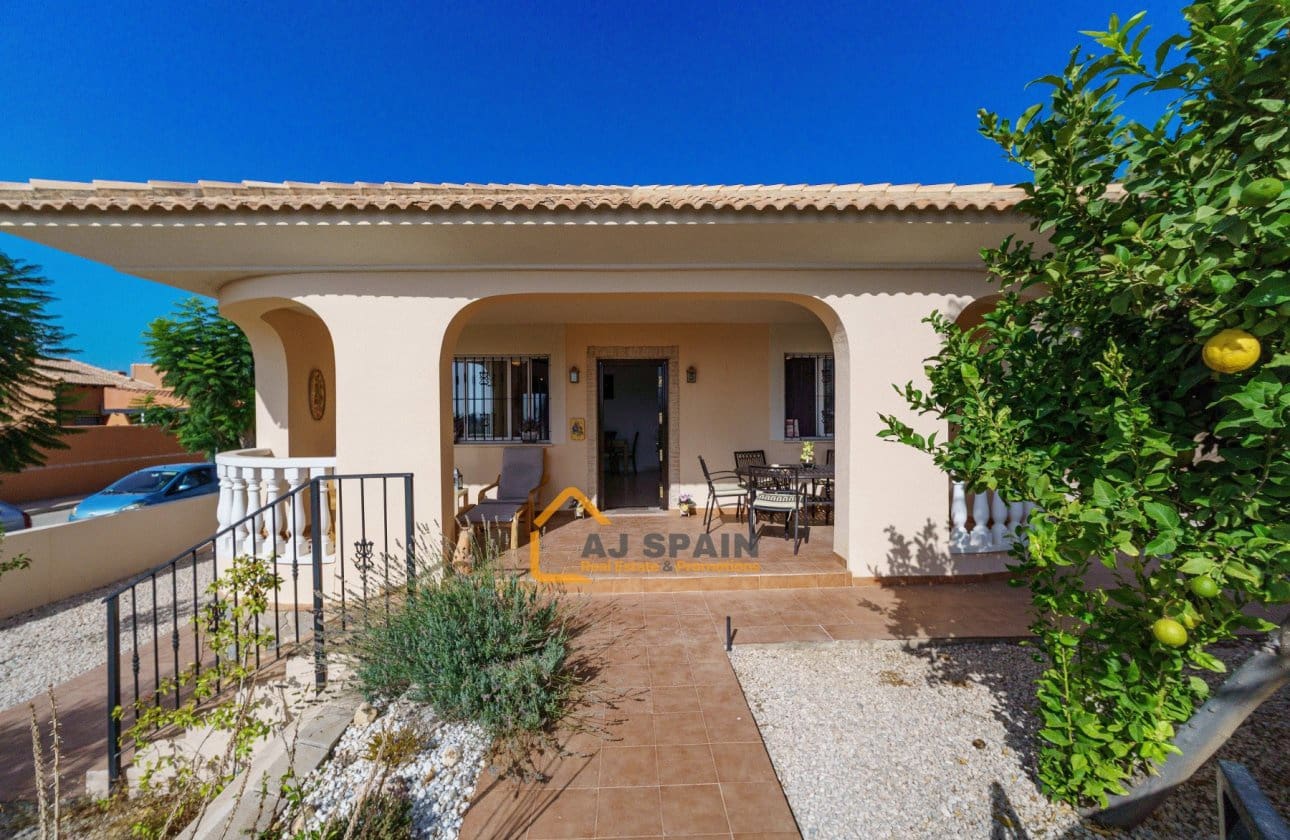 3 sovrum Villa till salu i Fortuna med pool - 249 000 € (Ref: 10014948)