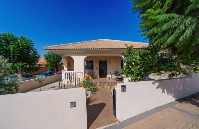 3 soveværelse Villa til salg i Fortuna med swimmingpool - € 249.000 (Ref: 10014948)