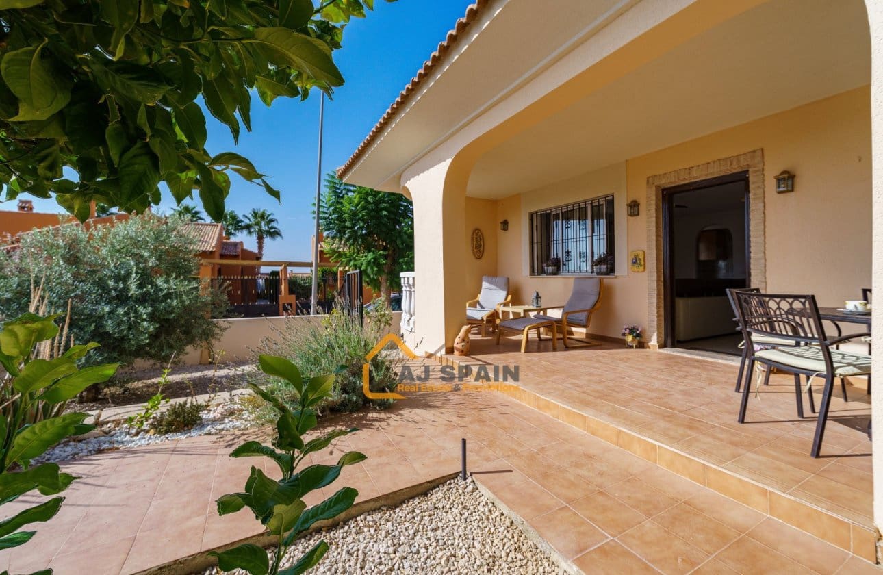 3 sovrum Villa till salu i Fortuna med pool - 249 000 € (Ref: 10014948)