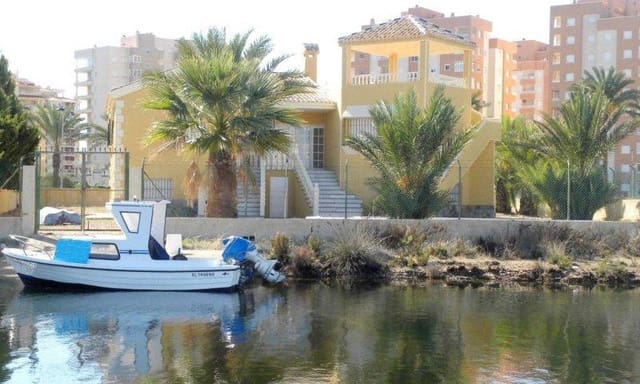 3 sypialnia Willa na sprzedaż w La Manga del Mar Menor z basenem - 780 000 € (Ref: 10018835)