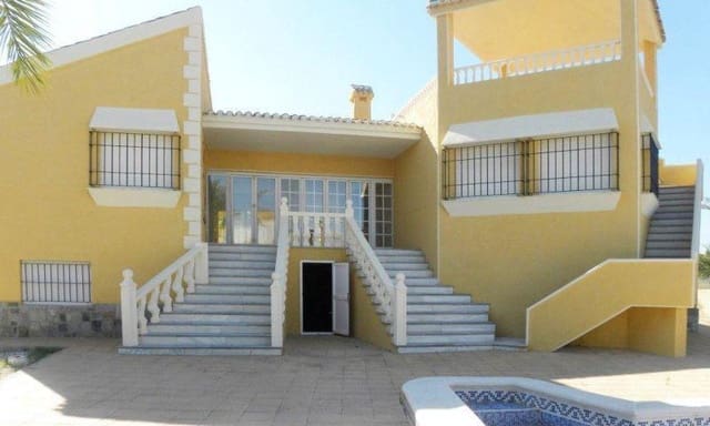3 quarto Moradia para venda em La Manga del Mar Menor com piscina - 780 000 € (Ref: 10018835)