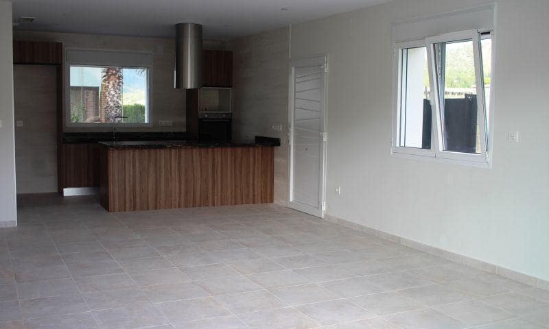3 quarto Moradia para venda em La Romana com piscina - 375 000 € (Ref: 10018841)