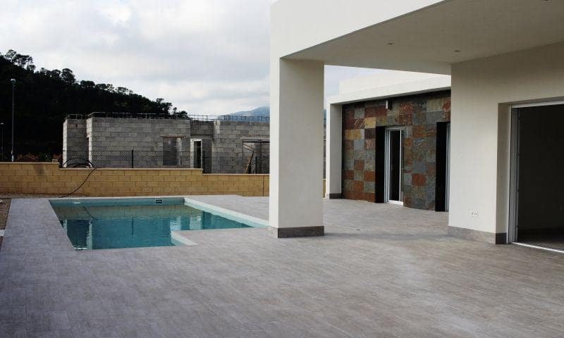 3 quarto Moradia para venda em La Romana com piscina - 375 000 € (Ref: 10018841)