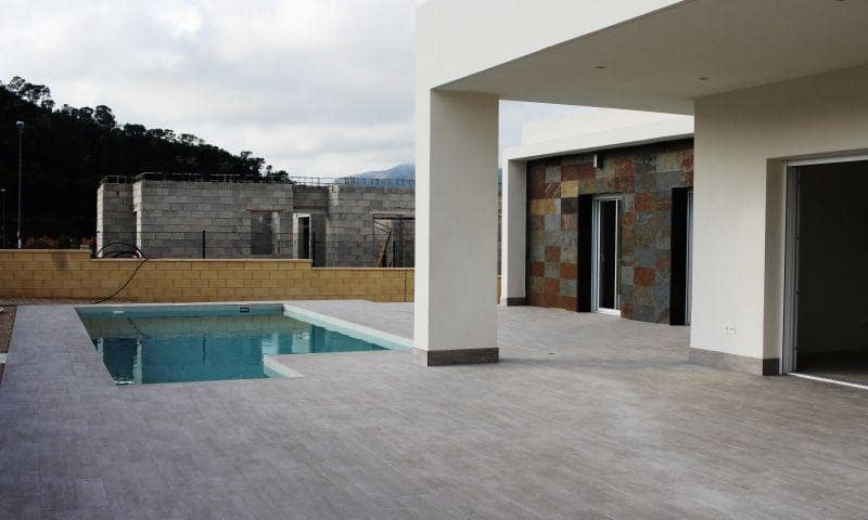 3 quarto Moradia para venda em La Romana com piscina - 375 000 € (Ref: 10018841)