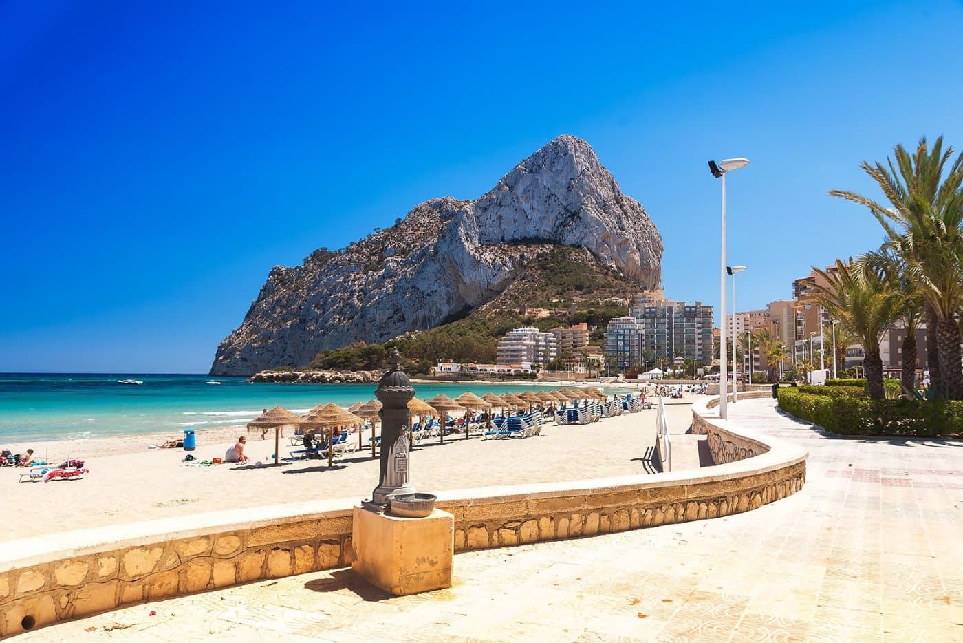 Apartamento de 2 habitaciones en Calpe / Calp en venta con piscina garaje - 620.000 € (Ref: 10018851)