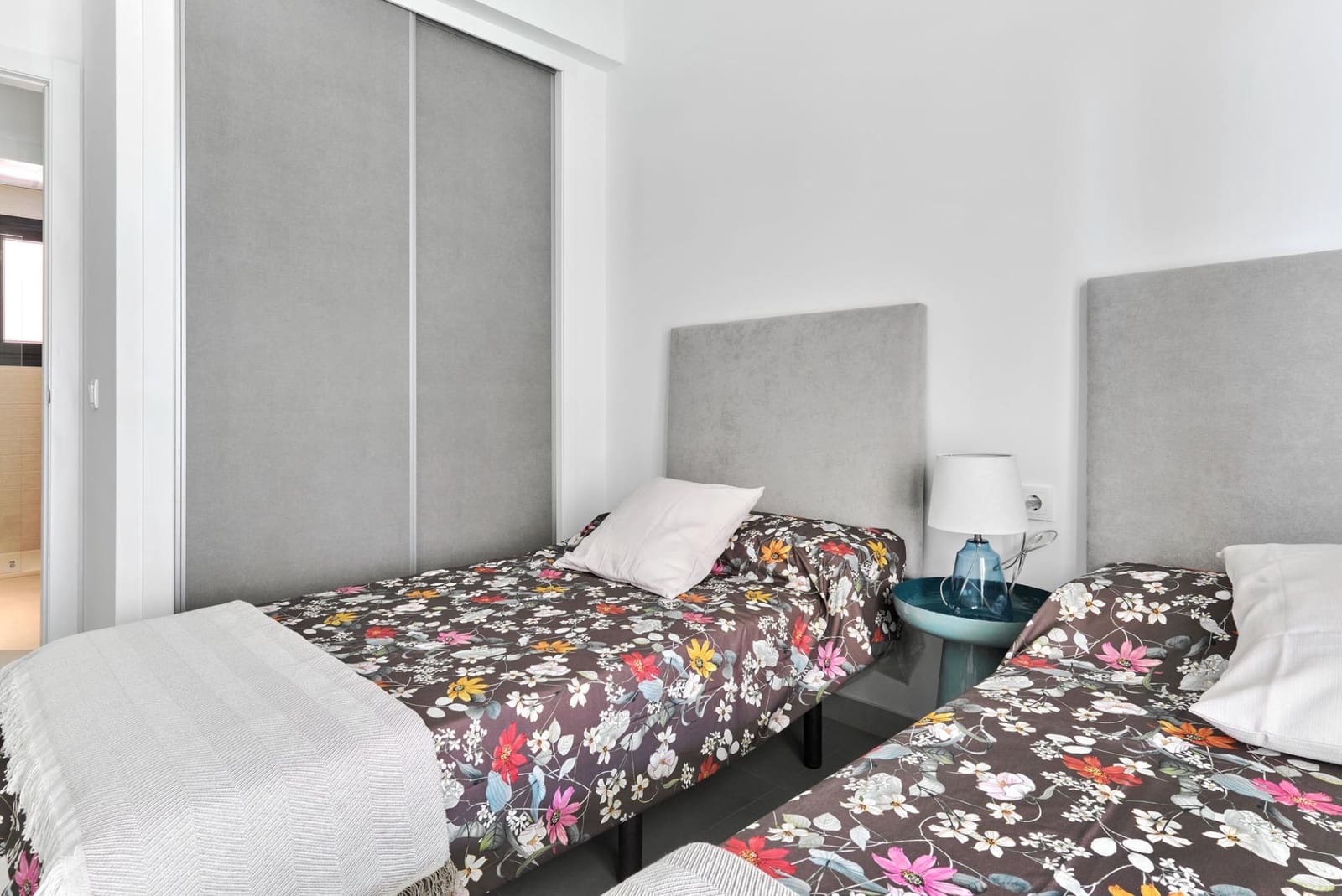 2 quarto Apartamento para venda em Torrevieja com piscina garagem - 380 000 € (Ref: 10018877)