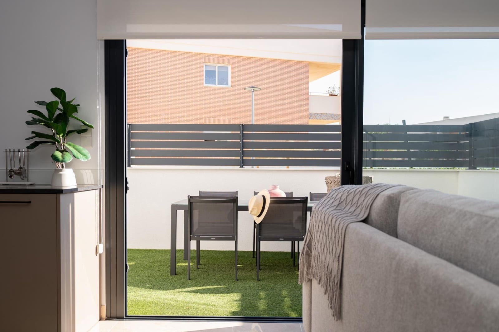 3 soveværelse Semi-Rækkehus til salg i Gran Alacant med swimmingpool - € 410.000 (Ref: 10018878)
