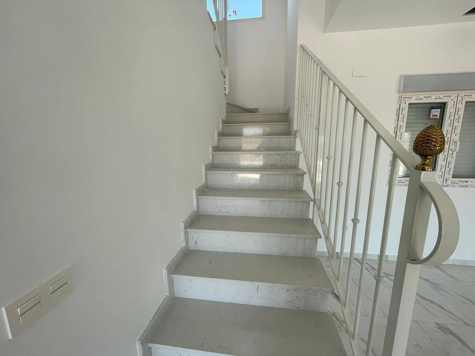 6 bedroom Villa for sale in Pinoso with pool garage - € 611,000 (Ref: 10020168)
