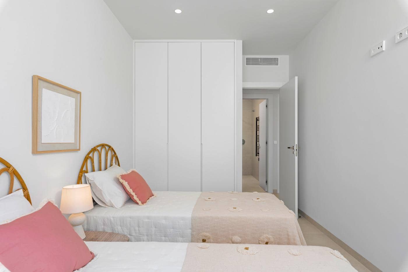 Pareado de 3 habitaciones en Los Alcázares en venta con piscina garaje - 519.900 € (Ref: 10020196)