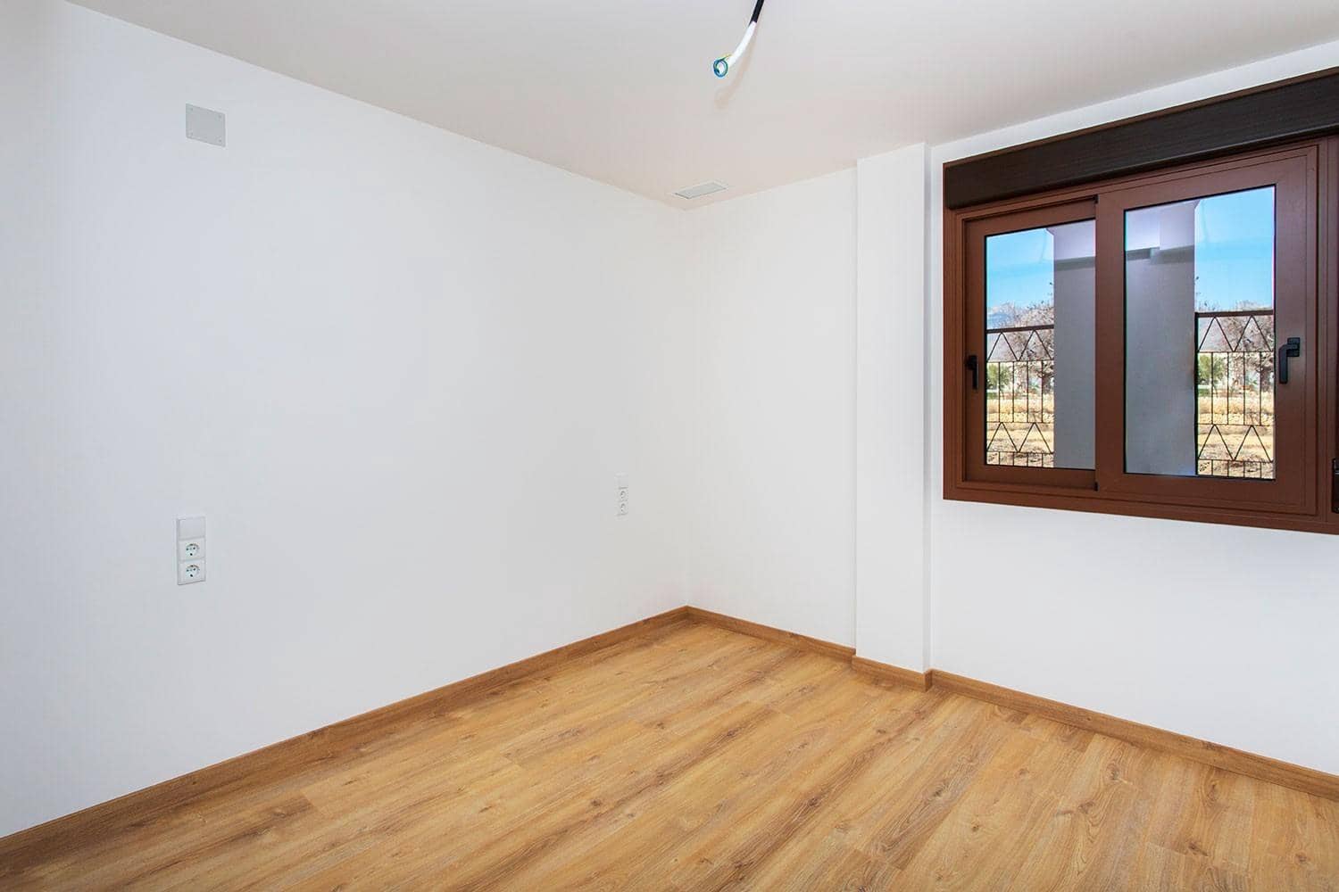Apartamento de 3 habitaciones en Hondón de las Nieves en venta - 215.000 € (Ref: 10020201)