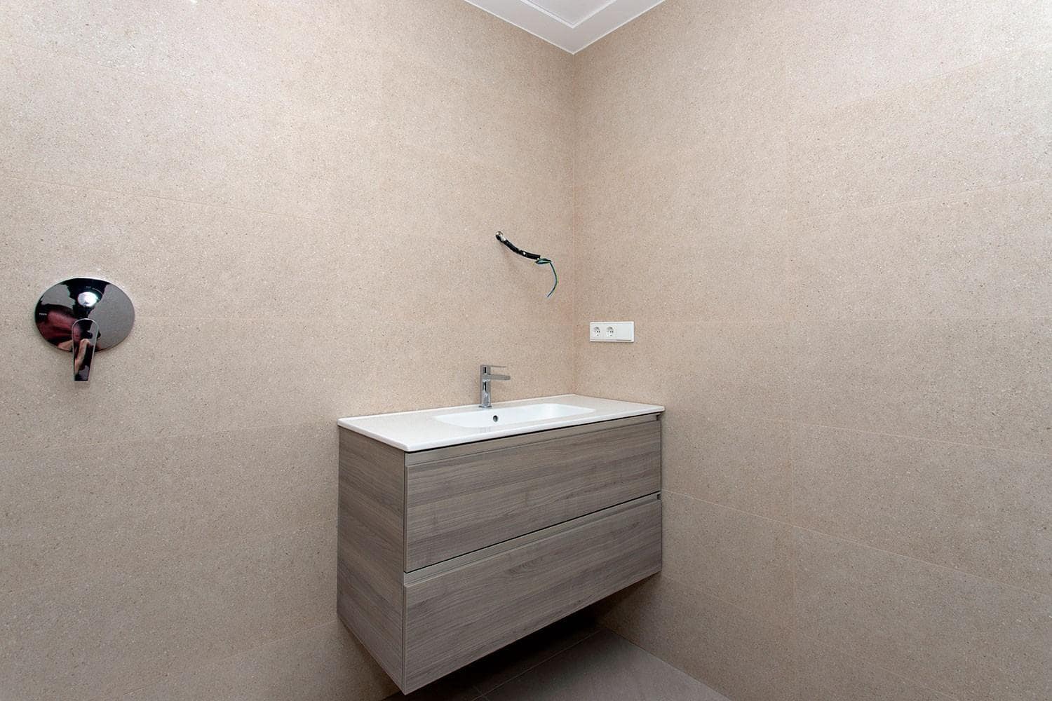 Apartamento de 3 habitaciones en Hondón de las Nieves en venta - 215.000 € (Ref: 10020201)