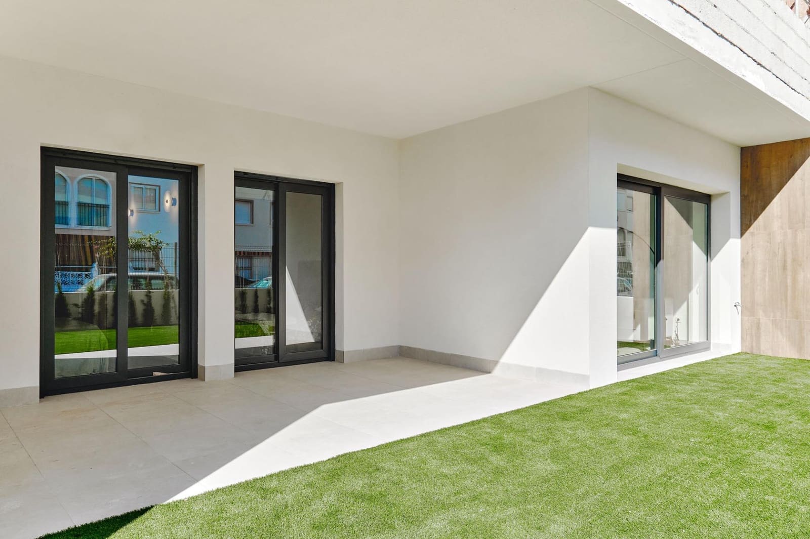 2 quarto Apartamento para venda em Torrevieja com piscina garagem - 380 000 € (Ref: 10020223)