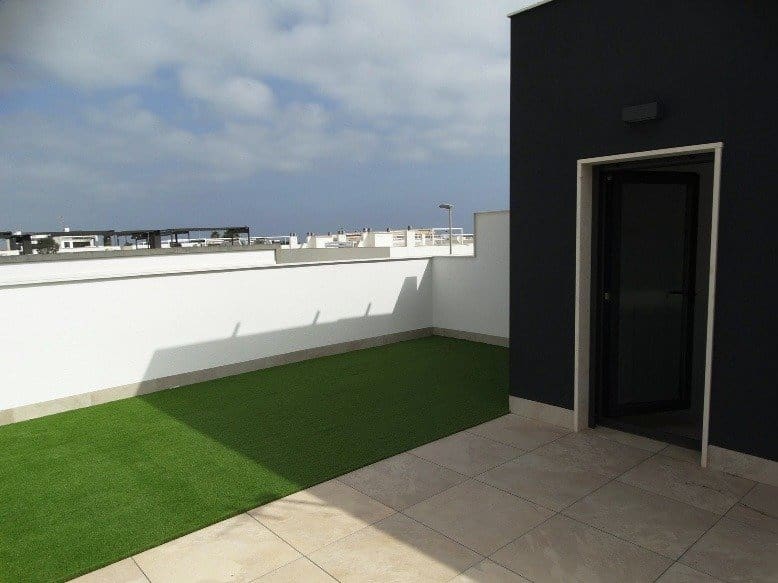 3 quarto Moradia para venda em Pilar de la Horadada com piscina garagem - 425 000 € (Ref: 10020236)