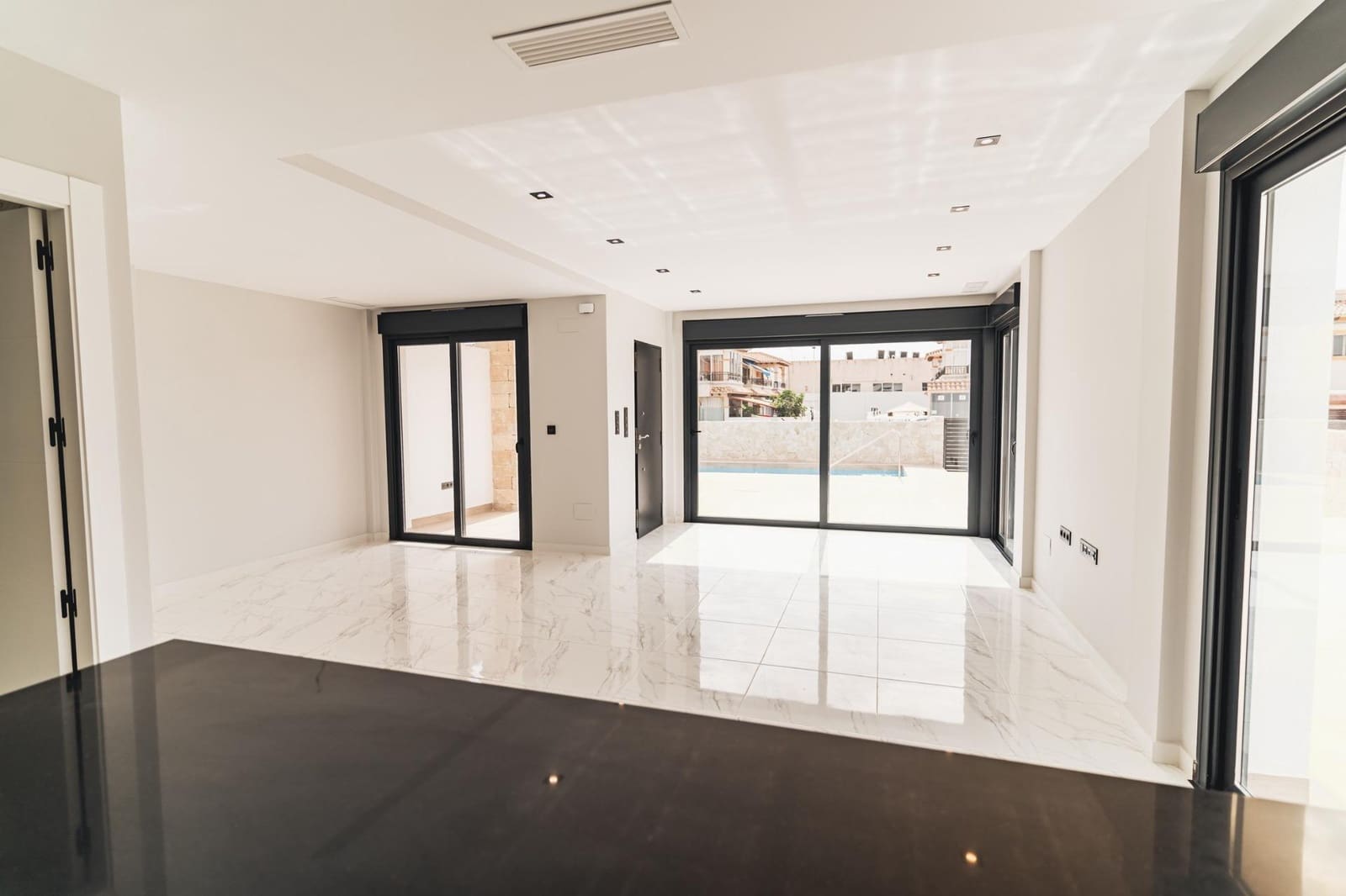 4 quarto Moradia para venda em Orihuela Costa com piscina garagem - 699 900 € (Ref: 10022039)