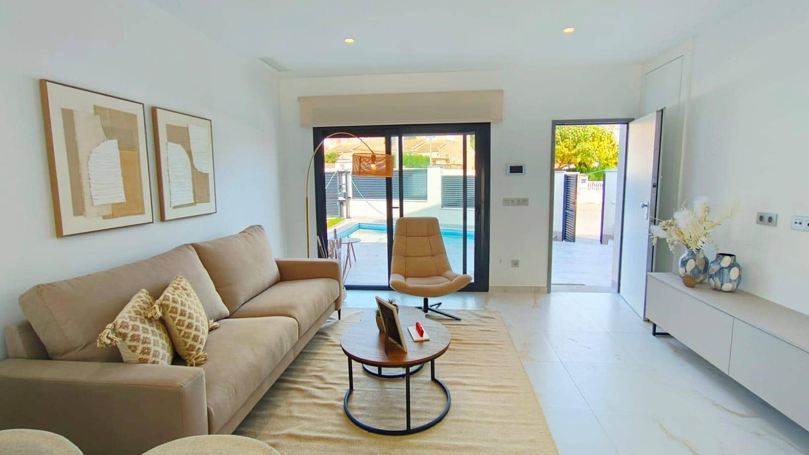 3 bedroom Villa for sale in Pinar de Campoverde with pool - € 422,500 (Ref: 10026336)