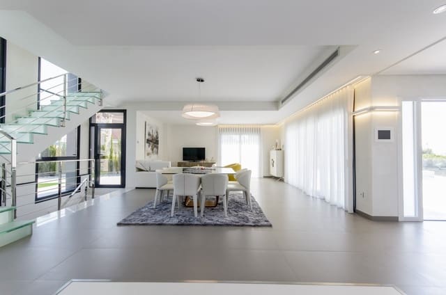 3 slaapkamer Villa te koop in Campoamor, Orihuela met zwembad - € 1.195.000 (Ref: 10026362)